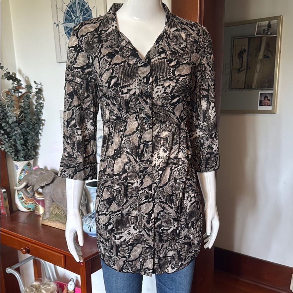 NWT Style&Co size smallWomen's Black and Gray Button-Up Top